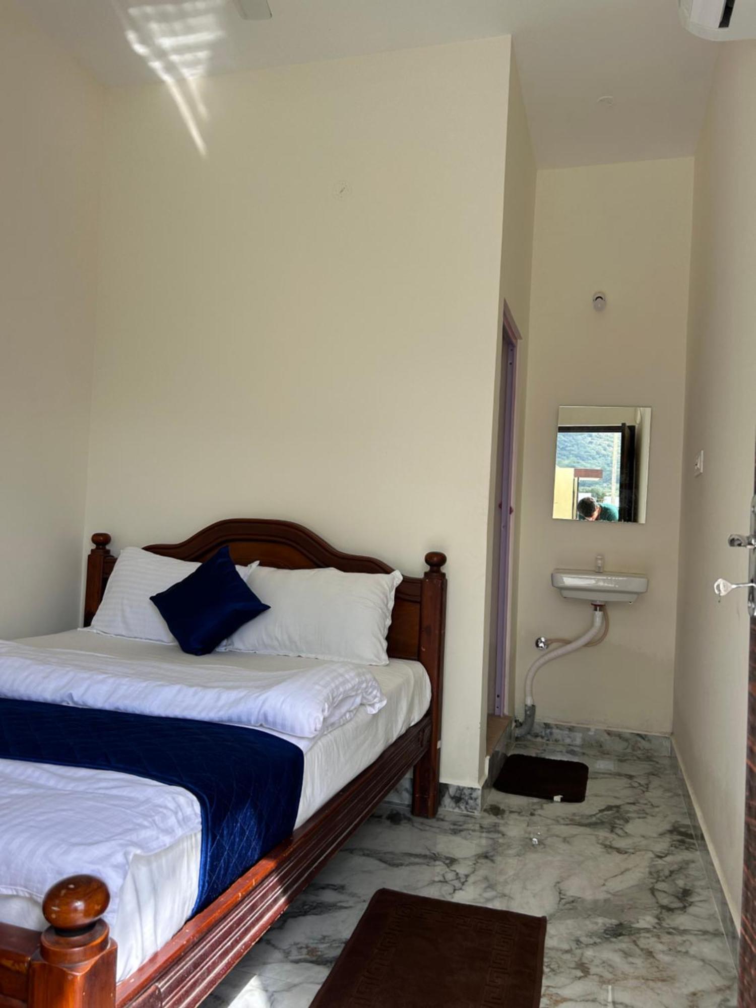 Dss Home Stay Just 500 Meter Girivalam Road Tiruvannāmalai Exteriér fotografie